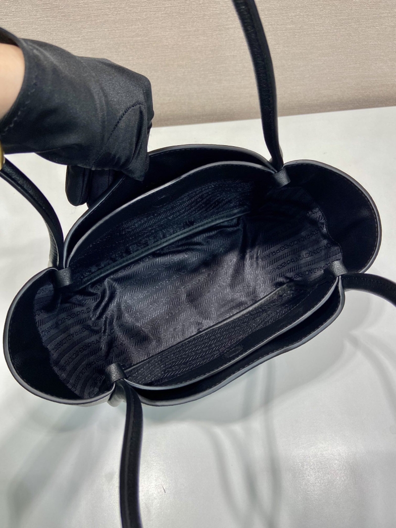 Pra*a bucket bags